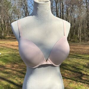Victoria’s Secret 38E/ DD